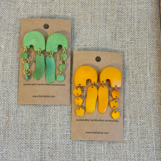 DROP EARRINGS