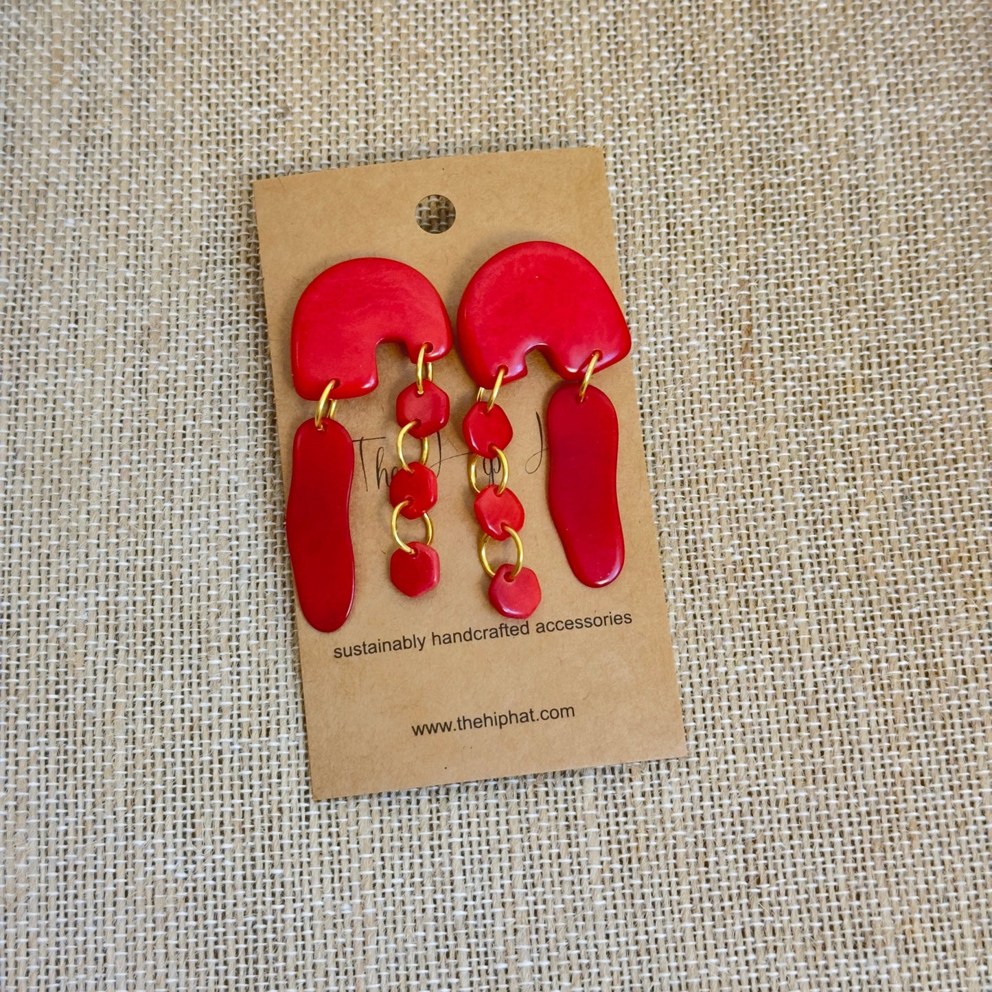 DROP EARRINGS