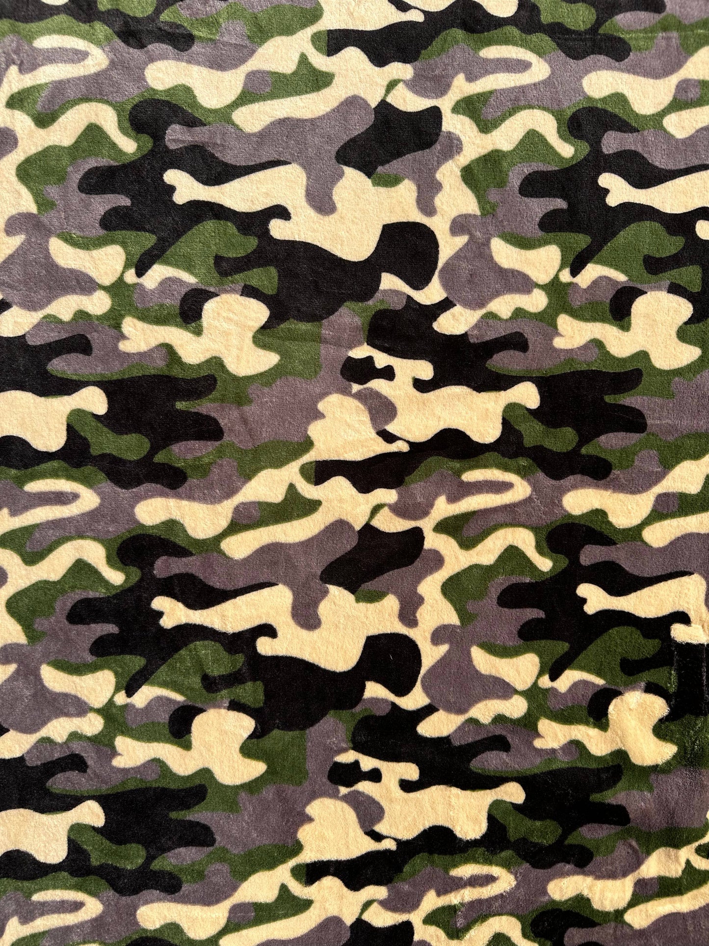ARMY CAMOUFLAGE KING SIZE SUPER PLUSH BLANKET