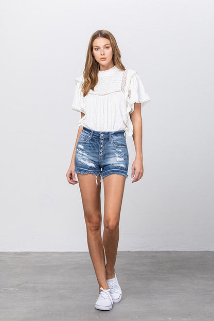 BUTTON DOWN MID RISE SHORTS