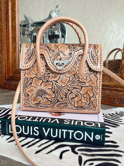 The Que Chula Dos Botones Bag