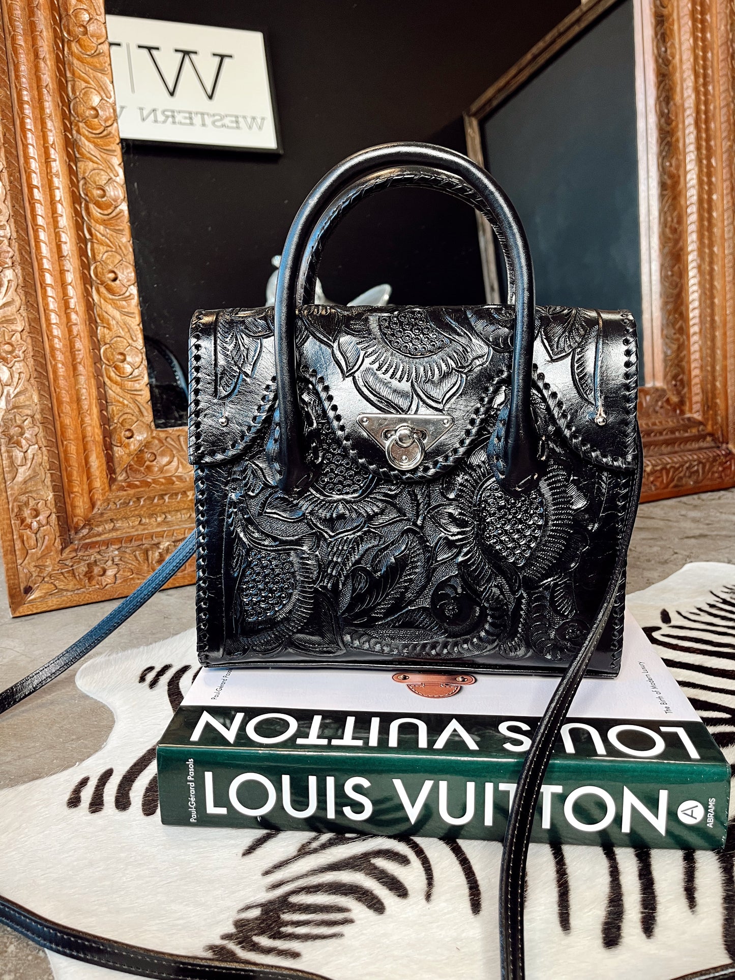The Que Chula Dos Botones Bag