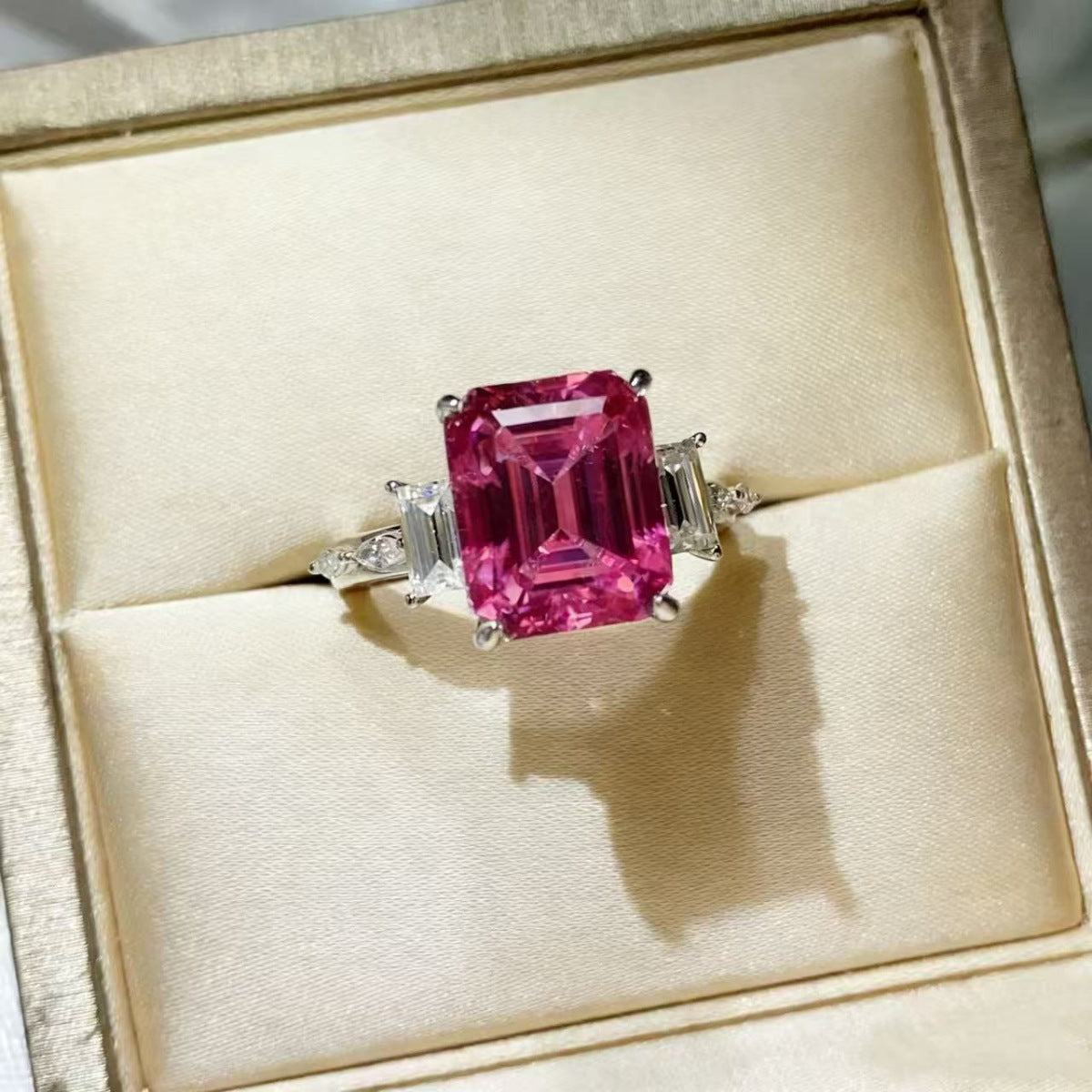 5 CARAT MOISSANITE .925 STERLING SILVER RING