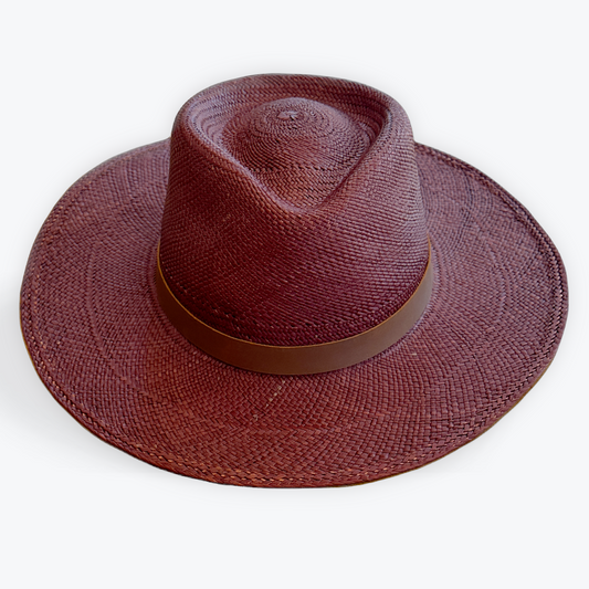 BURGUNDY LARGE BRIM TOQUILLA STRAW HAT