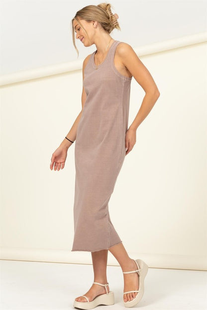 FUN DAY SLEEVELESS SHIFT MIDI DRESS