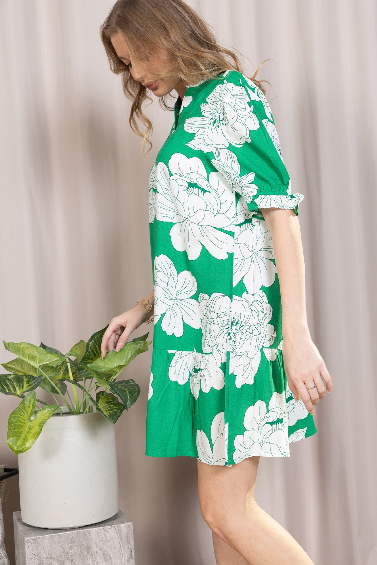 Minted Bloom Mini Dress in Green Daisy