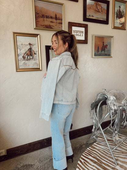 The Fiona Jeans in Light Wash