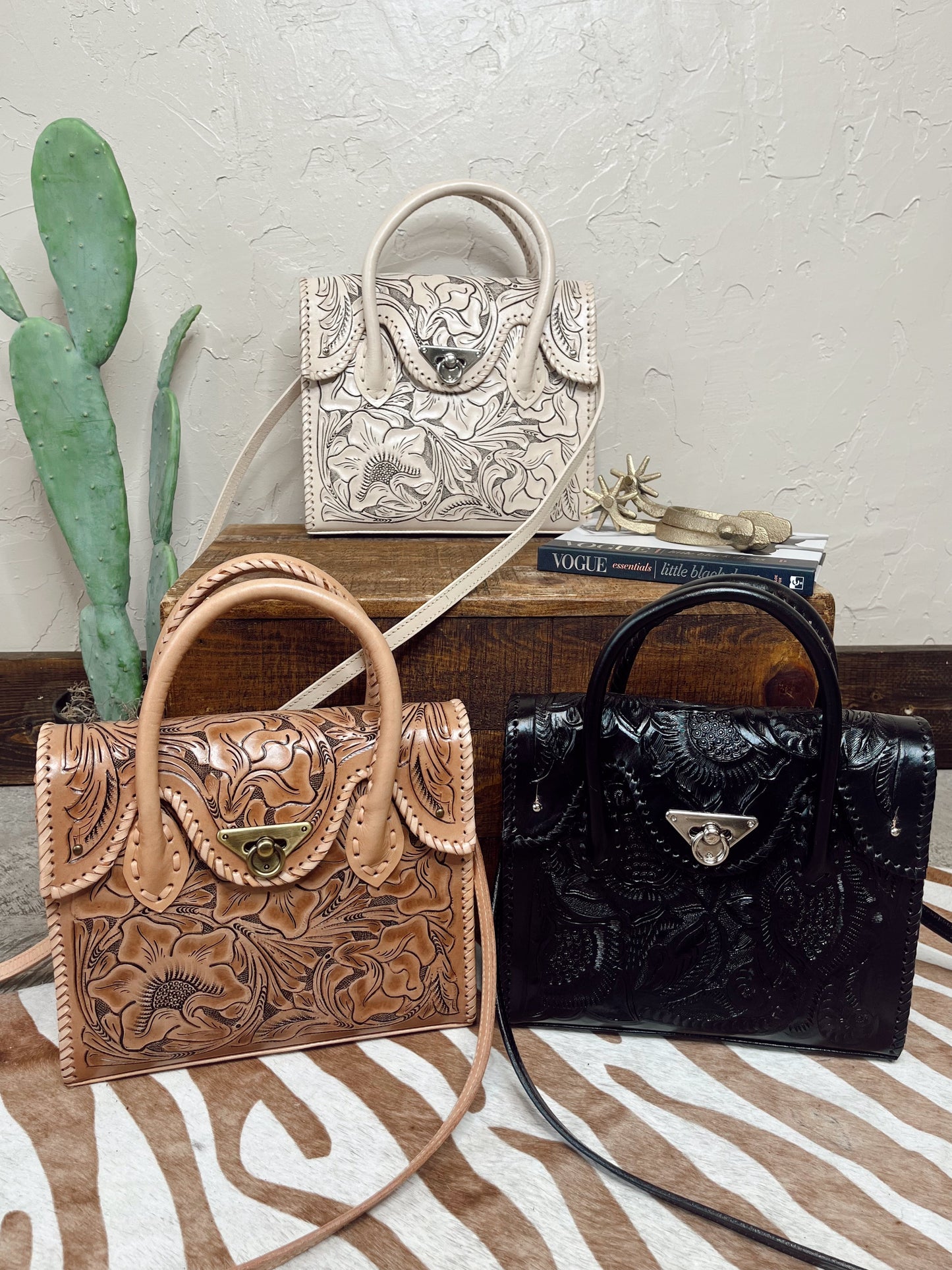The Que Chula Dos Botones Bag
