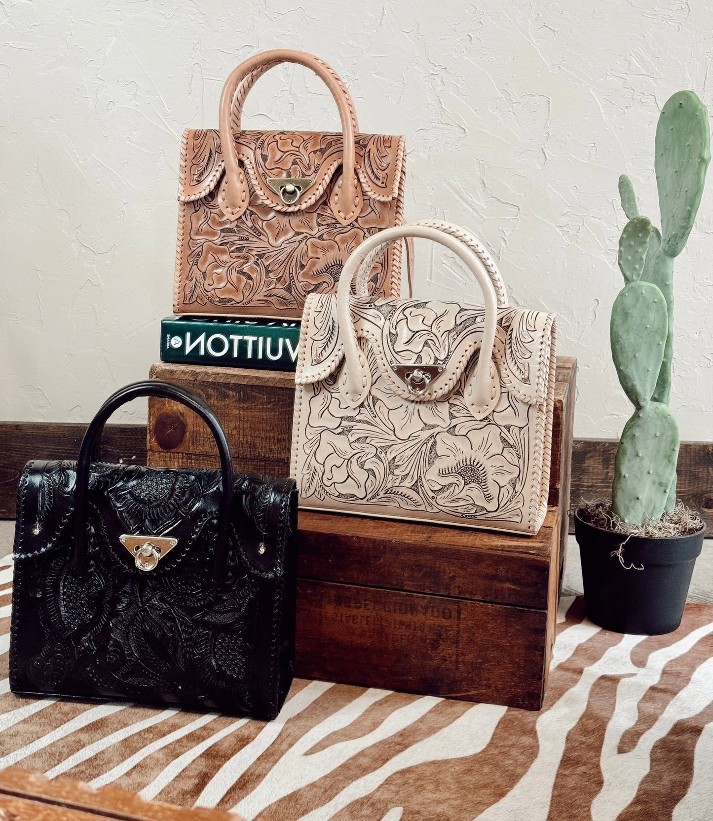 The Que Chula Dos Botones Bag