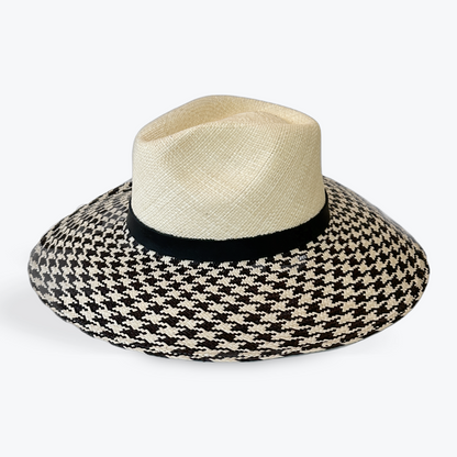 HOUNDSTOOTH LARGE BRIM TOQUILLA STRAW HAT