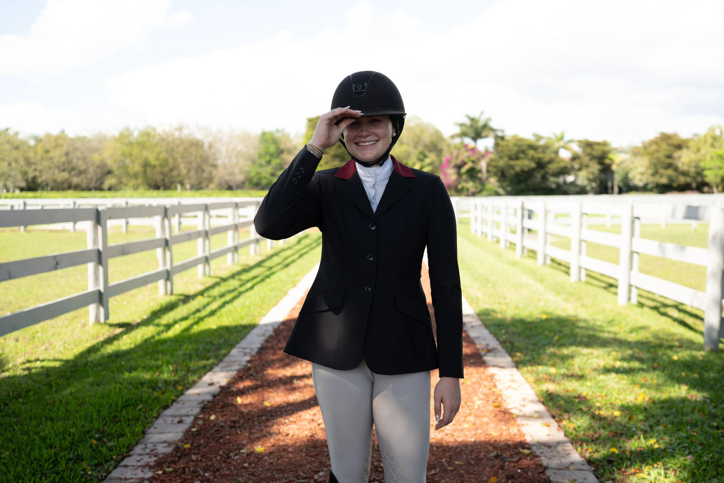 Grand Prix Ladies EQJ Classic 3 Button Show Jacket, Black with Burgundy Collar