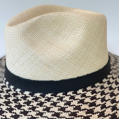 HOUNDSTOOTH LARGE BRIM TOQUILLA STRAW HAT