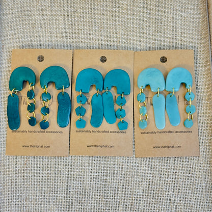DROP EARRINGS