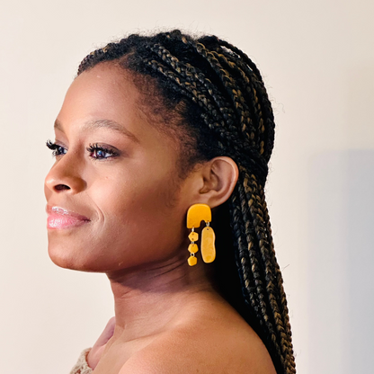 DROP EARRINGS