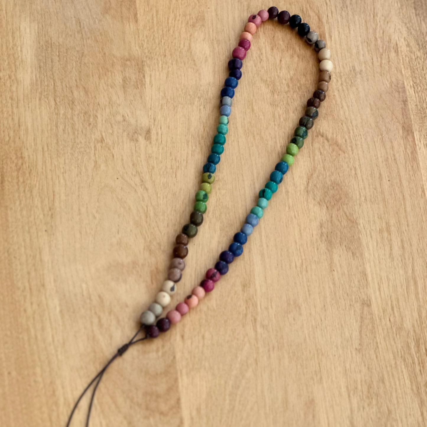 COLORFUL ADJUSTABLE BEADED HAT BAND