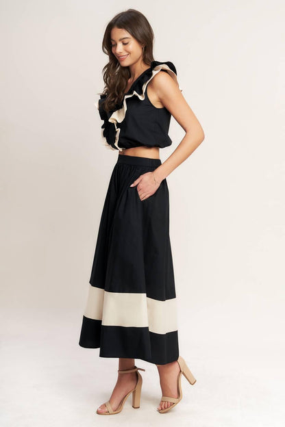 GALLERY CONTRAST WOVEN CROP TOP