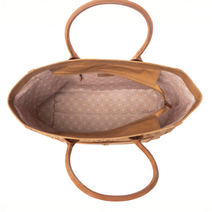 Yellowstone Chief Weekender Bag with Pockets in Amber