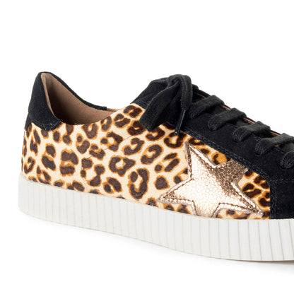 Tender Sneakers