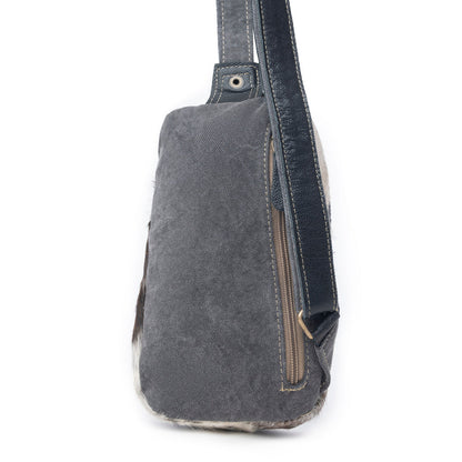 Robnette Ranch Fanny-Pack Bag in Dark & White