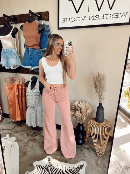 The Wrangler Wanderer 622 Rose Flares