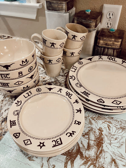 The 16 Piece Branded Dinnerware