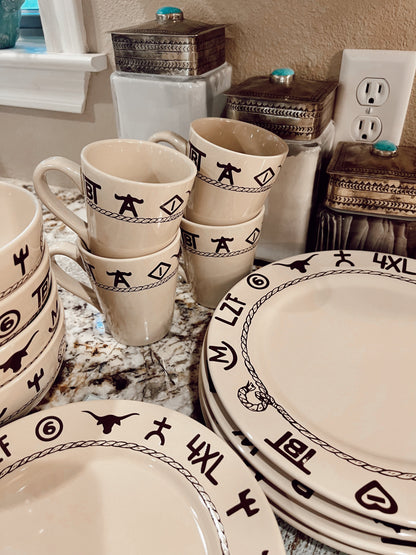 The 16 Piece Branded Dinnerware