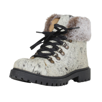 Turbulent Boots