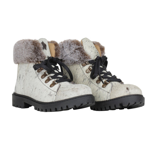 Turbulent Boots