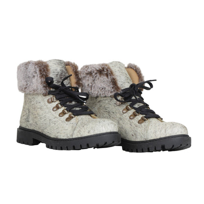 Turbulent Boots