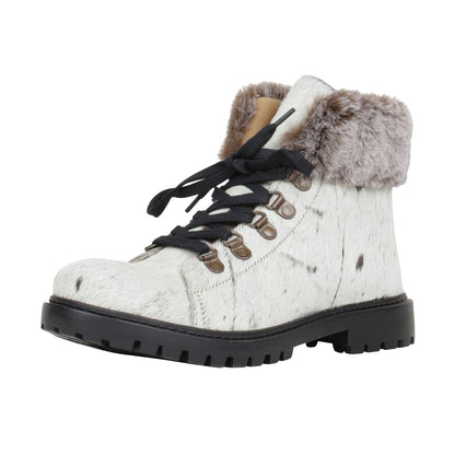 Turbulent Boots