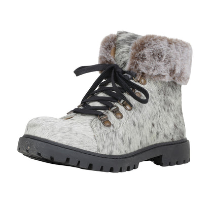 Turbulent Boots