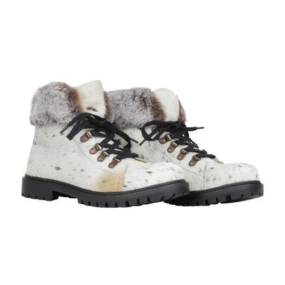 Turbulent Boots