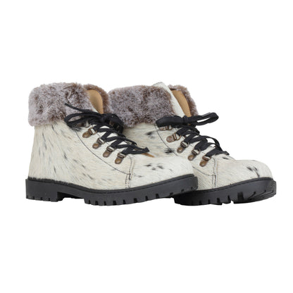 Turbulent Boots